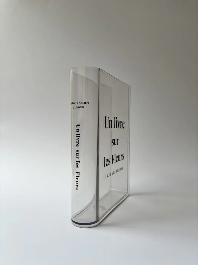 Bloom & Read Vase