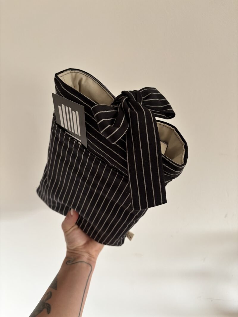 Bow Book Lovers Booksleeve Pocket Black & White Striped