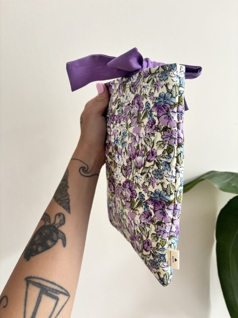 Bow Book Lovers Booksleeve Purple Petals