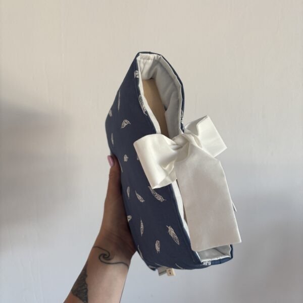 Bow Book Lovers Booksleeve Blue Feather