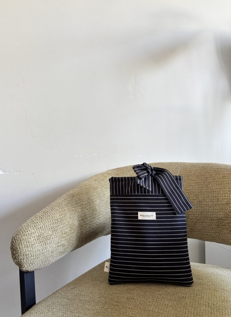 Bow Book Lovers Booksleeve Pocket Black & White Striped